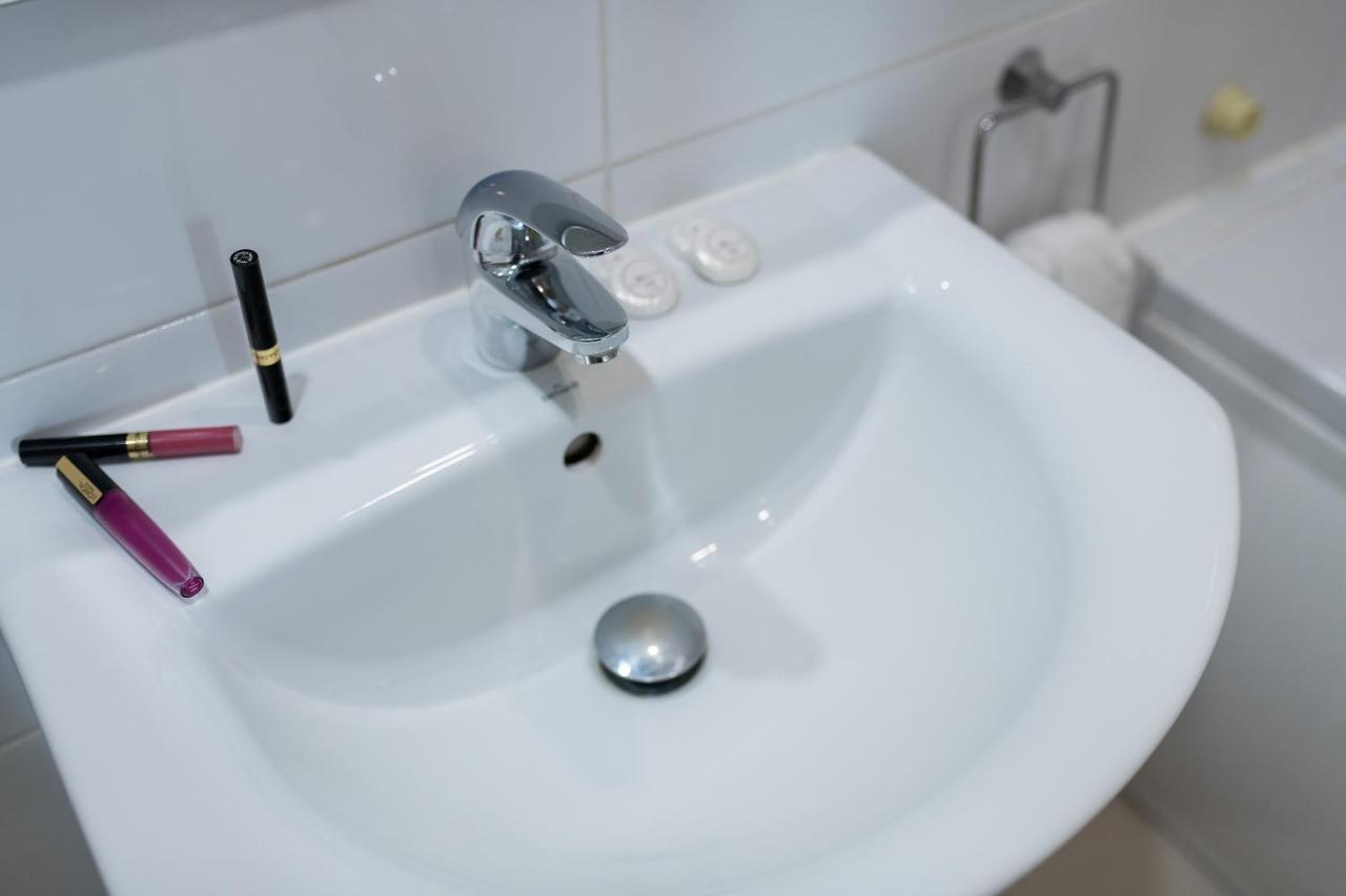 Two Bedroom Apartment For 6 People Warsawa Bagian luar foto