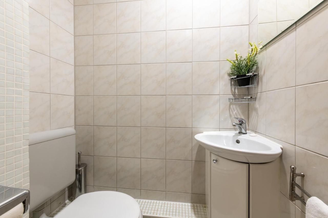 Two Bedroom Apartment For 6 People Warsawa Bagian luar foto